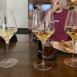 Stilt House - Wine flight