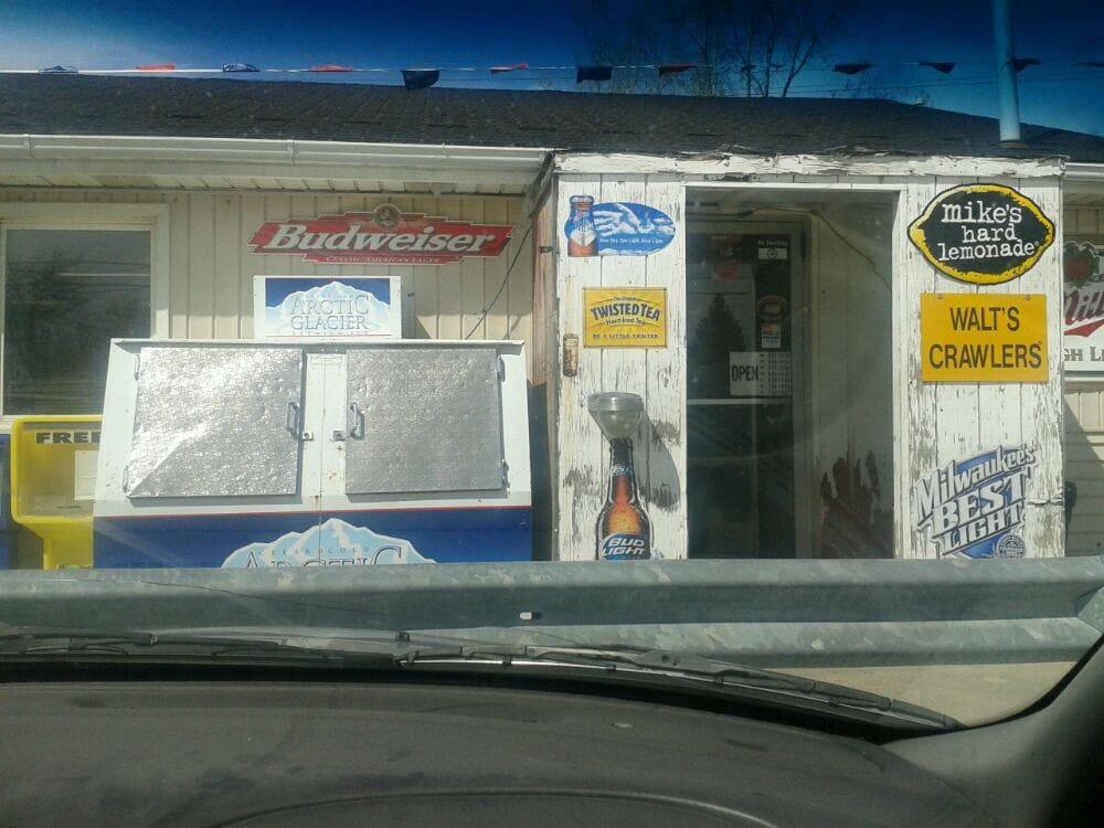 AVOCA MARKET Updated April 2024 8808 Avoca Rd, Kenockee, Michigan