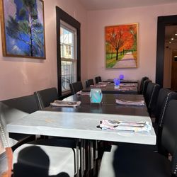 V-Spot Food Restaurant - Ambiance