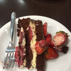 Dona Tita - Bolo de morango
