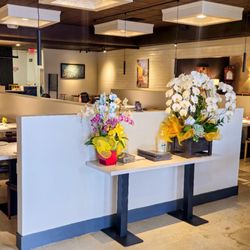 Favori Restaurant - Spacious layout