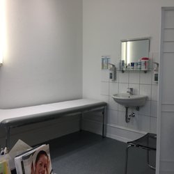 Dr. med. Yvonne Gagu-Koll - Examination area