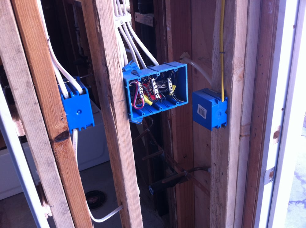 Slide of Bob Alvord Electric