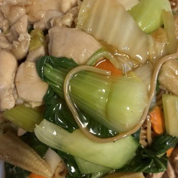 Duk Kee Chinese Restaurant - 鸡球炒面 146.Boneless Chicken Chow Mein - Cantonese Near Me - Honolulu, Hawaii Duk Kee Chinese Restaurant - 鸡球炒面 146.Boneless Chicken Chow Mein - Cantonese Near Me - Honolulu, Hawaii
