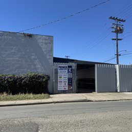 Exterior photo of Premier Plumbing Supply - Emeryville, California Exterior photo of Premier Plumbing Supply - Emeryville, California