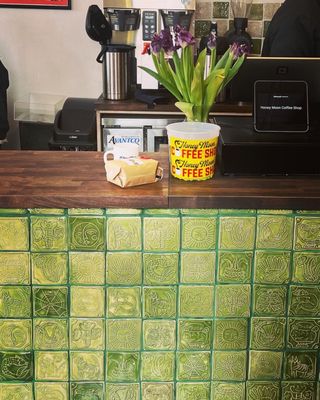 Honey Moon Coffee Shop by null