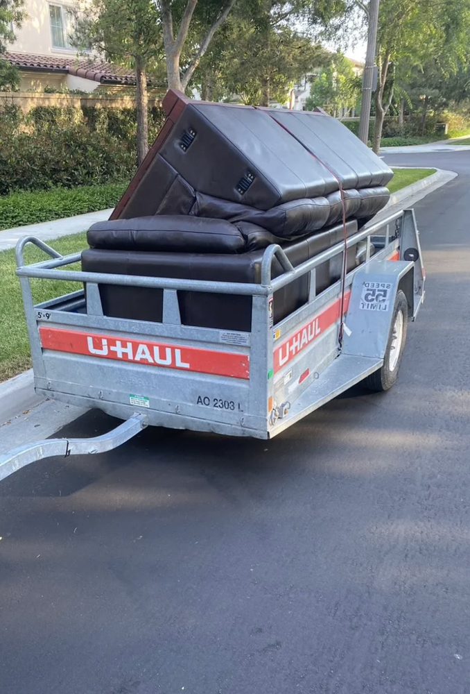 Slide of Dan The handyman and junk removal