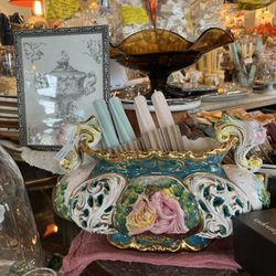 Maxwell's Pottery Outlet