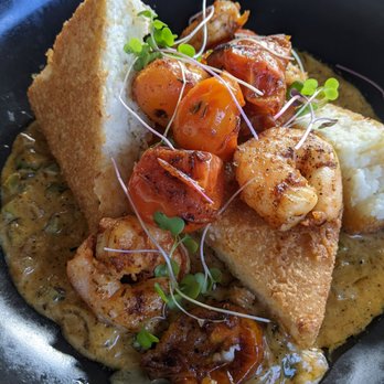 Standard Oyster Company - Shrimp and grits with an awesome sauce - Seafood Near Me - Hickory, North Carolina Standard Oyster Company - Shrimp and grits with an awesome sauce - Seafood Near Me - Hickory, North Carolina