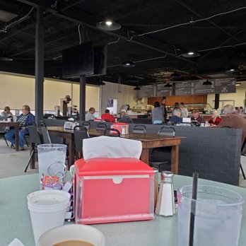 Bo's Breakfast and Bar-B-Q - Dining room - Barbeque Near Me - Sikeston, Missouri