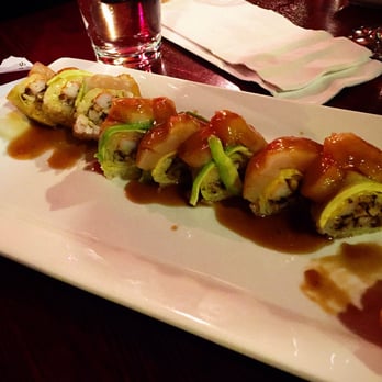 Tanoshi - custom scallop and mushroom roll with 14 year aged balsamic - Sushi Bars Near Me - Chicago, Illinois Tanoshi - custom scallop and mushroom roll with 14 year aged balsamic - Sushi Bars Near Me - Chicago, Illinois