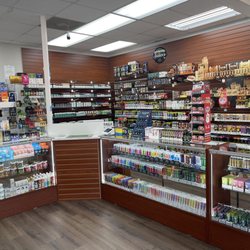 Maxx Tobacco and Vapor - Inside