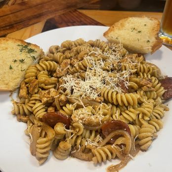 Atascadero Bistro - Creole pasta - Sandwiches Near Me - Atascadero, California