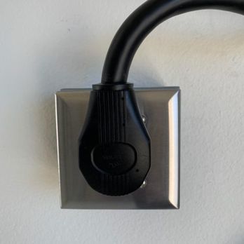 Innovation Electric - Outlet nicely installed, with future upgrade availability - Electricians Near Me Innovation Electric - Outlet nicely installed, with future upgrade availability - Electricians Near Me