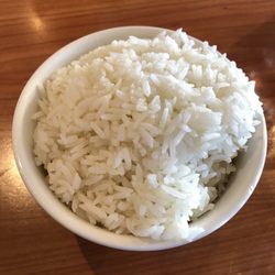 Asian Gourmet on the Pier - Obligatory bowl of steamed rice.