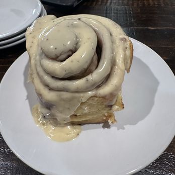 Full Belly - Cinnamon roll - Breakfast & Brunch Near Me - Olmos Park, Texas Full Belly - Cinnamon roll - Breakfast & Brunch Near Me - Olmos Park, Texas