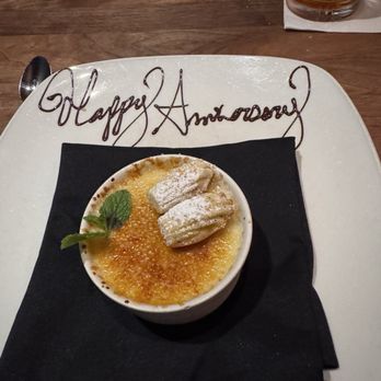 THE RANCH Restaurant - Amazing Tahitian Vanilla Bean Crème Brûlée! - New American Near Me - Anaheim, California