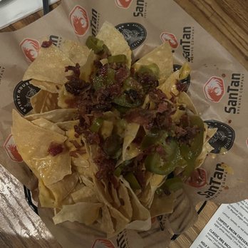 SanTan Brewing Company - Nachos - Brewpubs Near Me - Chandler, Arizona
