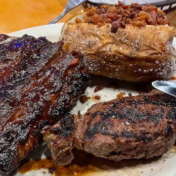 Texas Roadhouse - American Near Me - Medford, Oregon