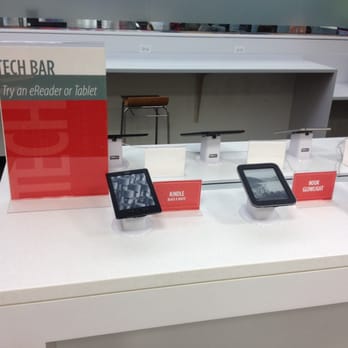 Arlington Heights Memorial Library - Tech Bar... - Libraries Near Me - Arlington Heights, Illinois