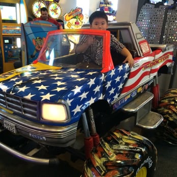 Chuck E. Cheese - Pizza Near Me - San Jose, California Chuck E. Cheese - Pizza Near Me - San Jose, California