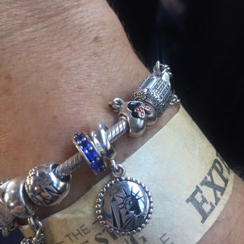 pandora new york exclusive charms