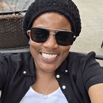 Leeland House - Me enjoying the vibe! - Breakfast & Brunch Near Me - Houston, Texas