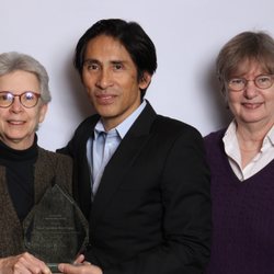 Ideal Nutrition Diet Center - Ruth, Dr. Tran and Nina pictured with our 10 Year Ideal Protein Clinic Owner Award.