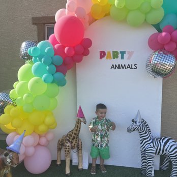 Pop it Like its Hot - Bounce House Rentals Near Me