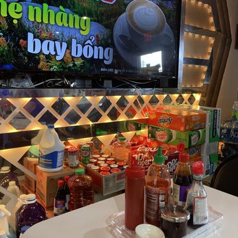 Pho Huong Lan - Gotta love the sodas and cleaning supplies out in full force - Vietnamese Near Me - Orlando, Florida Pho Huong Lan - Gotta love the sodas and cleaning supplies out in full force - Vietnamese Near Me - Orlando, Florida