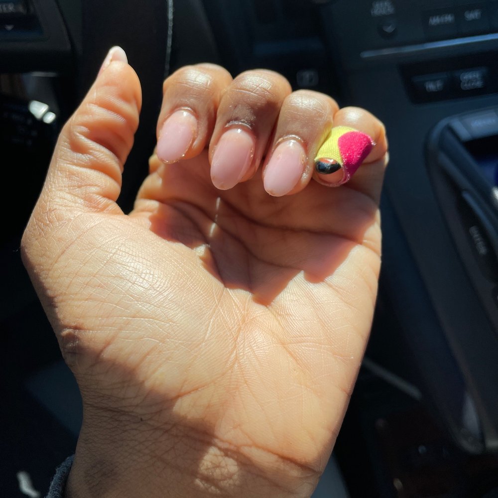 Leann's Nails - Nail Salons Near Me - Alameda, California