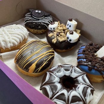 Grounds Donut House - Donuts Near Me - Danbury, Connecticut
