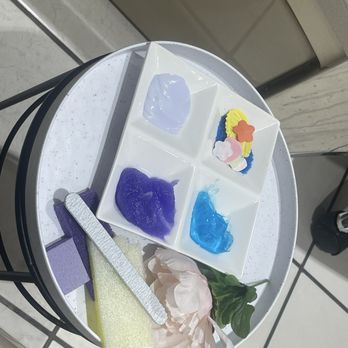 Signature Nails & Spa - Prep try for my Pedicure. Wonderful scented lotions, scrubs and more. - Nail Salons Near Me - Lubbock, Texas Signature Nails & Spa - Prep try for my Pedicure. Wonderful scented lotions, scrubs and more. - Nail Salons Near Me - Lubbock, Texas