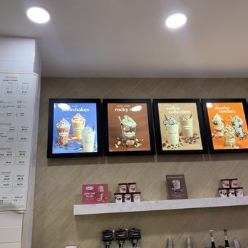 Häagen-Dazs - IG: Tourguidebuddz - Ice Cream & Frozen Yogurt Near Me - Fresh Meadows, New York