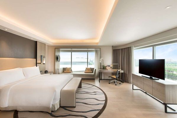 Conrad Manila by null