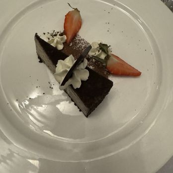 Le Chef at The Manor - Cafes Near Me - Baguio, BEN