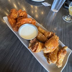 Jukes Ale Works - Buffalo Wings & Salted Caramel Wings