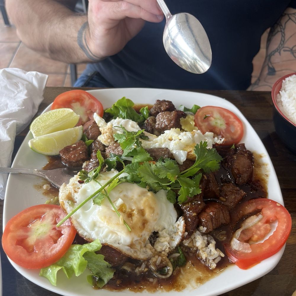 Sunflower Vietnamese Cuisine - Vietnamese Near Me - Austin, Texas Sunflower Vietnamese Cuisine - Vietnamese Near Me - Austin, Texas