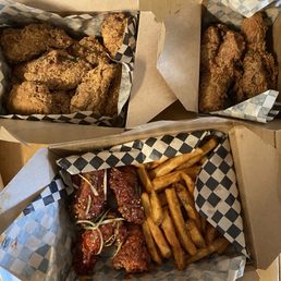 Original wings, drumstick, and yangnyum wings Original wings, drumstick, and yangnyum wings