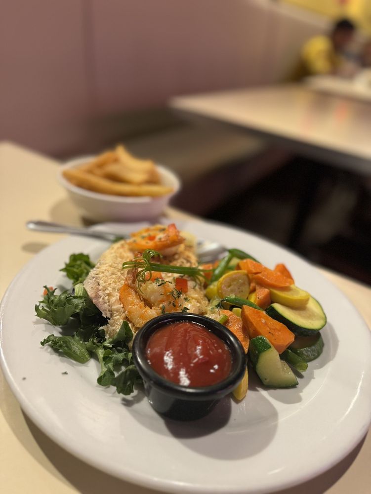Uncle Bo's Pupu Bar & Grill