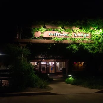Driftwood Lodge - Outside of the lobby - Hotels Near Me - Springdale, Utah