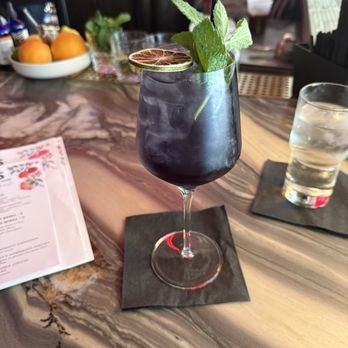 Ila's - Sparkling Violet off of the happy hour menu - Comfort Food Near Me - Chicago, Illinois