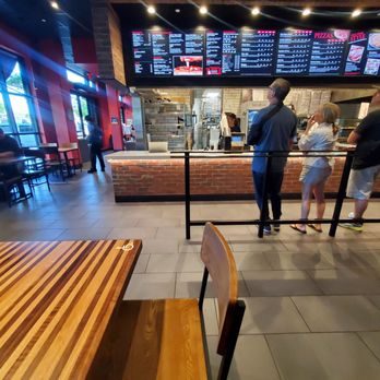 Slice House by Tony Gemignani - Inside - Salad Near Me - Livermore, California