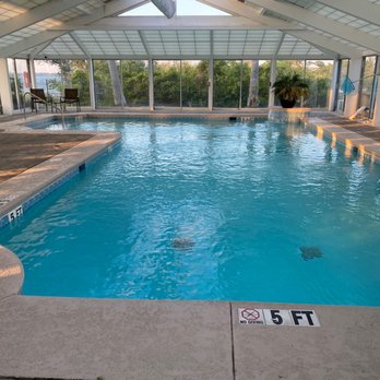 Florencia Condominiums - Indoor pool. - Condominiums Near Me - Pensacola, Florida