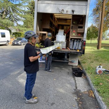 Tiger Gutter Service - Making new gutter - Gutter Services Near Me Tiger Gutter Service - Making new gutter - Gutter Services Near Me