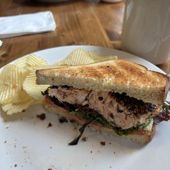 Gather 256 - Salmon BLT special ( I ate the other 1/2 before the photo ) - Cafes Near Me - York, Pennsylvania