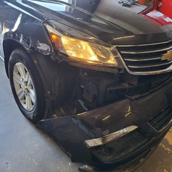 Reflective Auto Collision - Damage to vehicle from wreck in Albuquerque. - Body Shops Near Me - Albuquerque, New Mexico