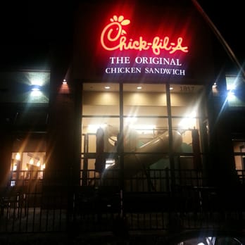 Chick-fil-A - This place is packed - Fast Food Near Me - Burlington, New Jersey