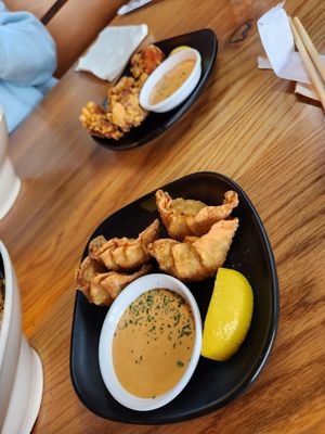 Silverlake Ramen by null