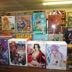 World of Comics - Anime and Bowen statues in stocks. Some below suggested retail price.